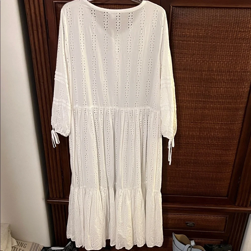 Caslon Elegant White Eyelet Dress - Picture 3 of 10